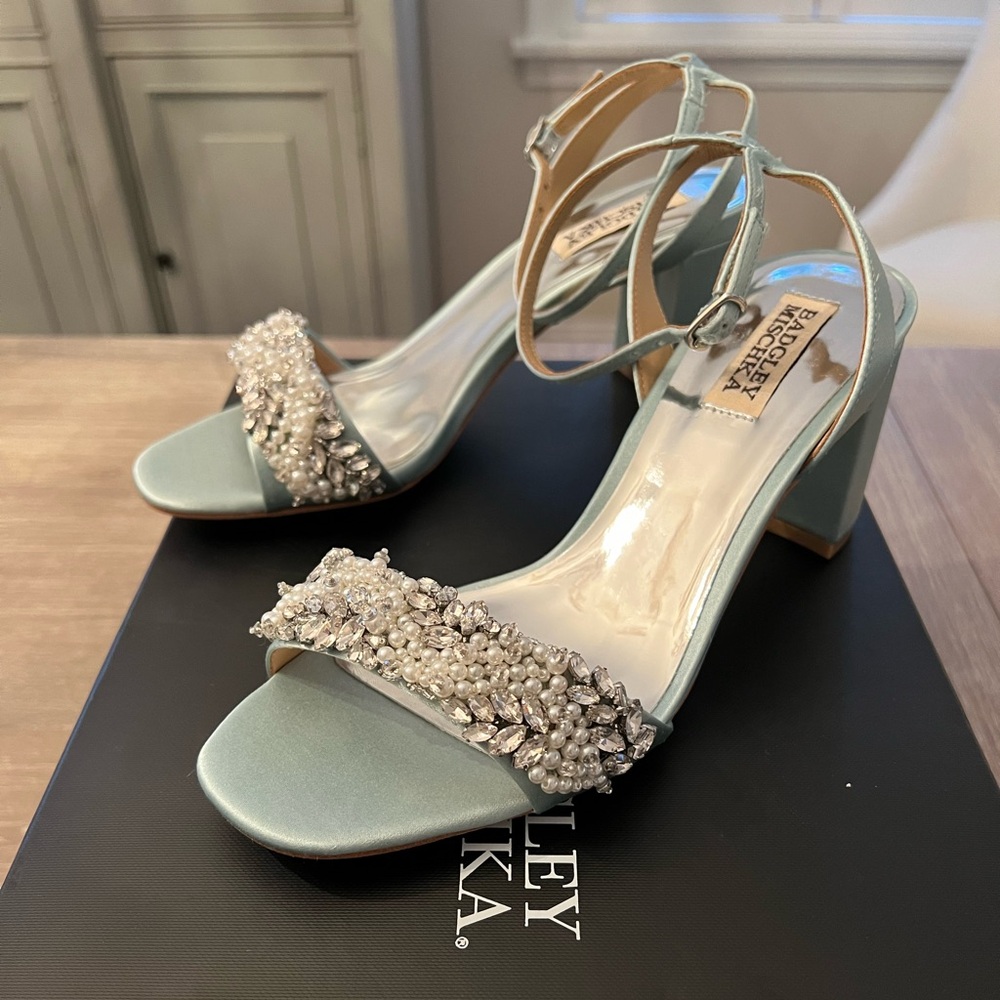 BADGLEY MISCHKA
Women's Clara Embellished Block Heel 7.5